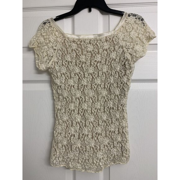 Cabi # 503 Empire Waist Feminine Baby Doll Lace Scoop Neck Top Size M - Picture 2 of 8